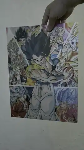 Gogeta y Goku en movimiento