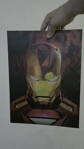 Iron Man y Tony Stark en movimiento